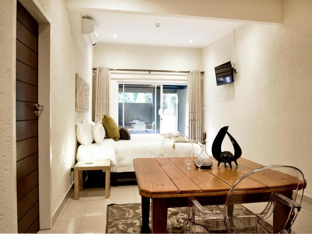 Five O'Clock Zen Boutique Guest House Центуріон Екстер'єр фото
