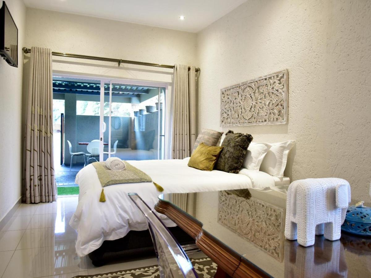 Five O'Clock Zen Boutique Guest House Центуріон Екстер'єр фото