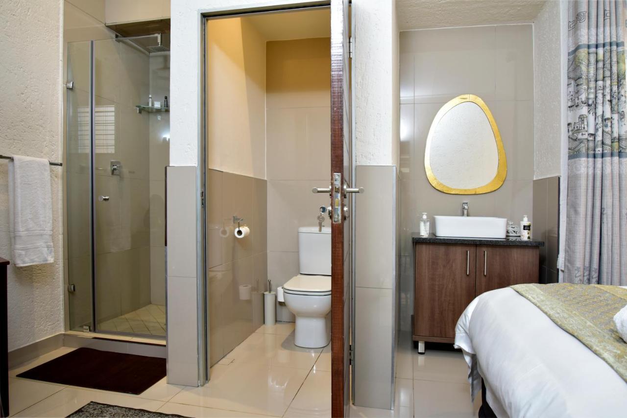 Five O'Clock Zen Boutique Guest House Центуріон Екстер'єр фото