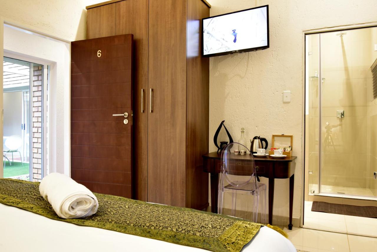 Five O'Clock Zen Boutique Guest House Центуріон Екстер'єр фото