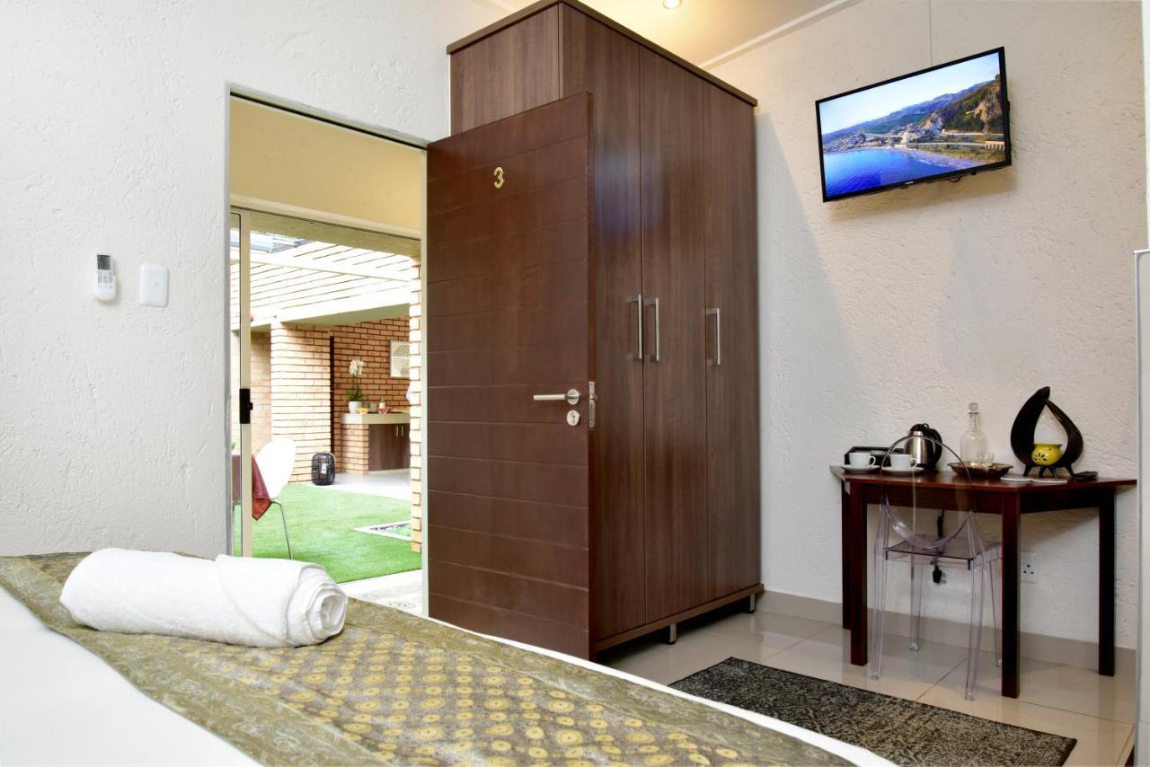 Five O'Clock Zen Boutique Guest House Центуріон Екстер'єр фото